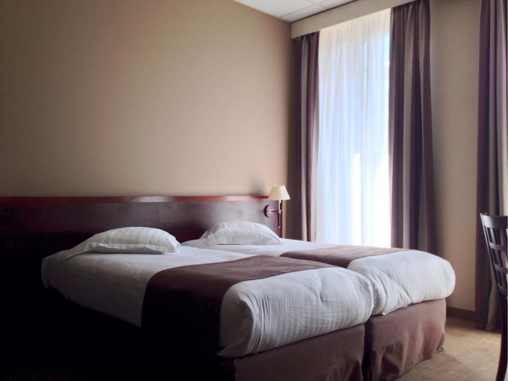 Hotel Le Noailles Nice Gare Bagian luar foto