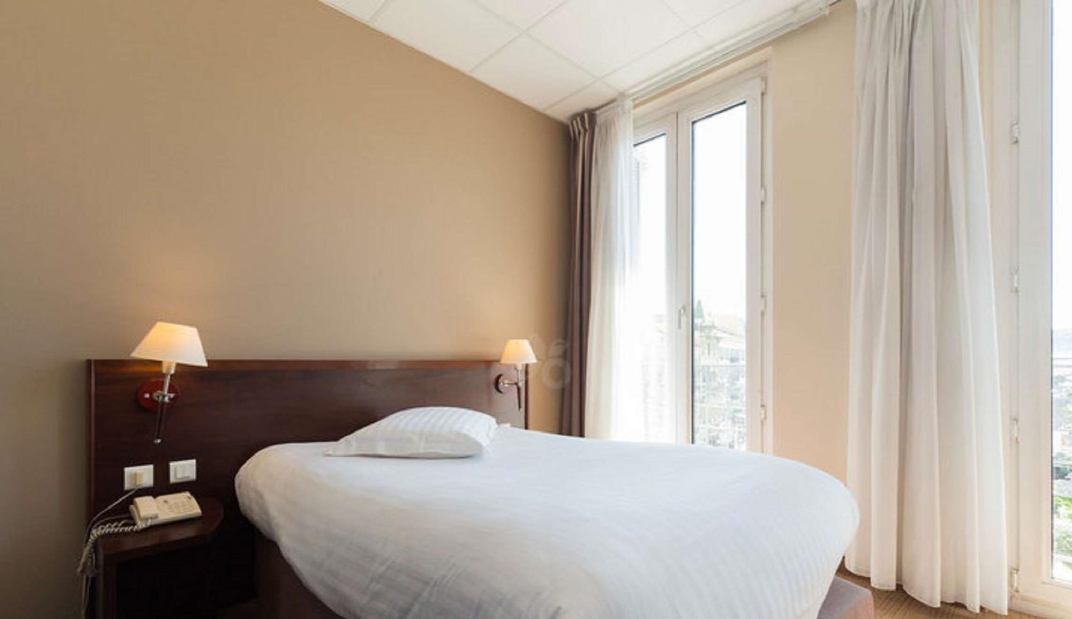 Hotel Le Noailles Nice Gare Bagian luar foto