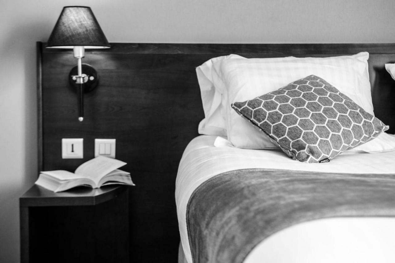 Hotel Le Noailles Nice Gare Bagian luar foto